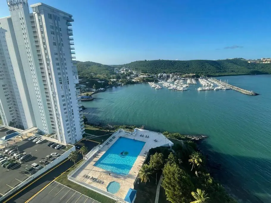 Ocean View 2 Bed 1 Bath 2 Parkings & Pool @ Dos Marinas Fajardo Apartment