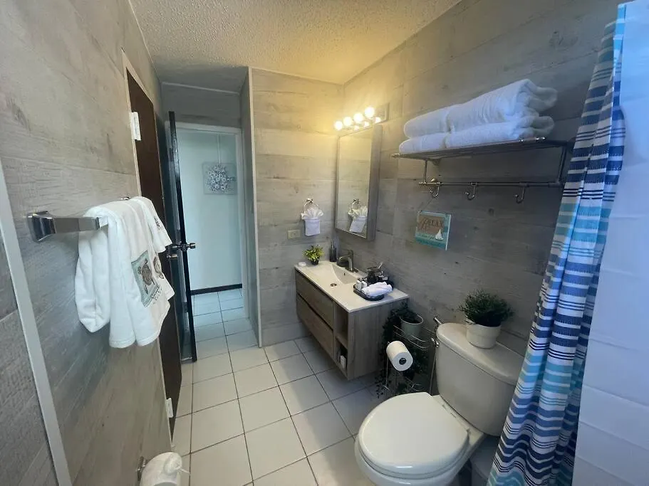 Ocean View 2 Bed 1 Bath 2 Parkings & Pool @ Dos Marinas Fajardo Apartment 0*,