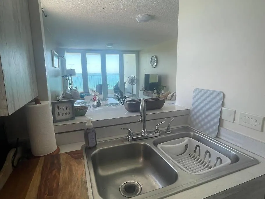 Ocean View 2 Bed 1 Bath 2 Parkings & Pool @ Dos Marinas Fajardo Apartment